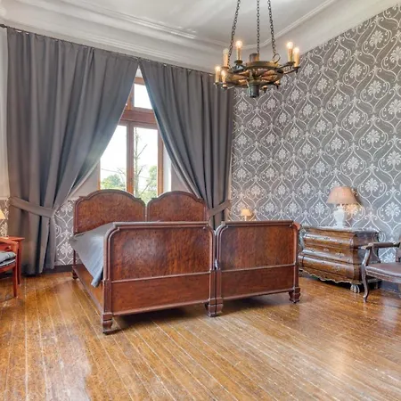 Ferienhaus Chateau Ferme De Laval *