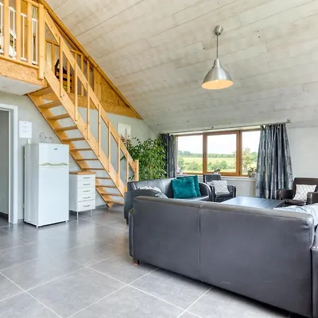 Dom wakacyjny Chateau Ferme De Laval Sainte-Ode